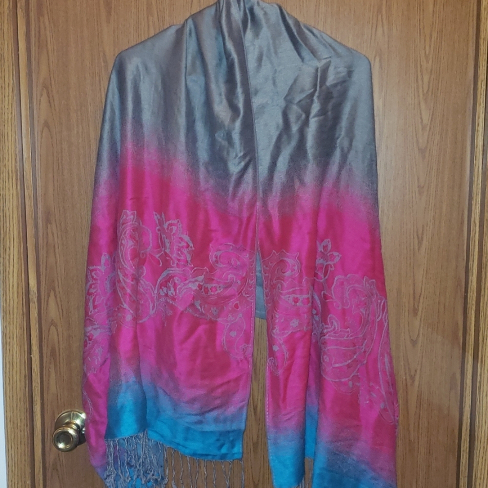 Scarf Grey Pink Blue Flower design